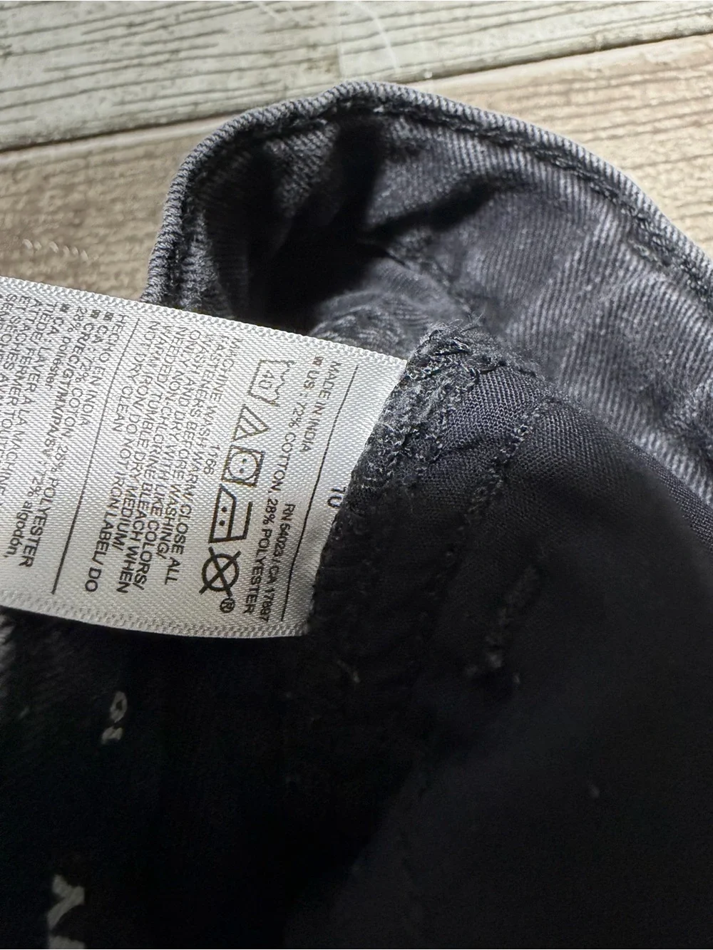 Old Navy High-Rise Baggy Wide-Leg Jeans Girls Size 10 Gray Black (Inseam 22)